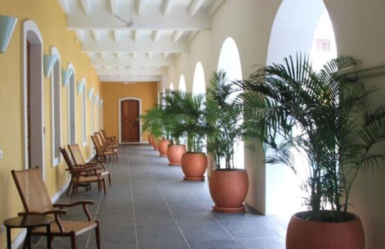 CGH-Palais-De-Mahe-India-1.jpg