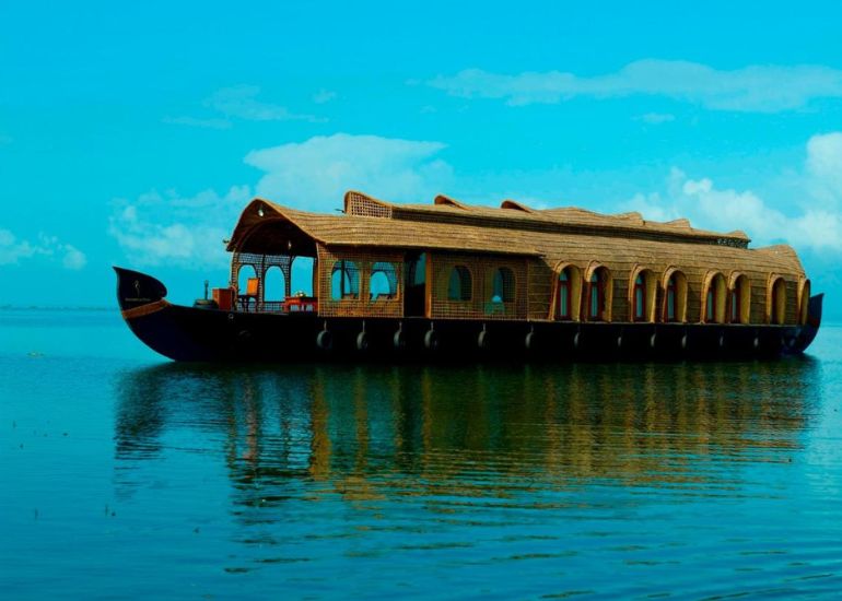 Kumarakom-Lake-Resort--1.jpg