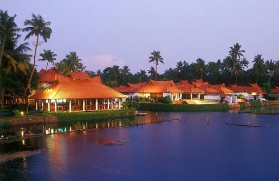 Kumarakom-Lake-Resort-14.jpg