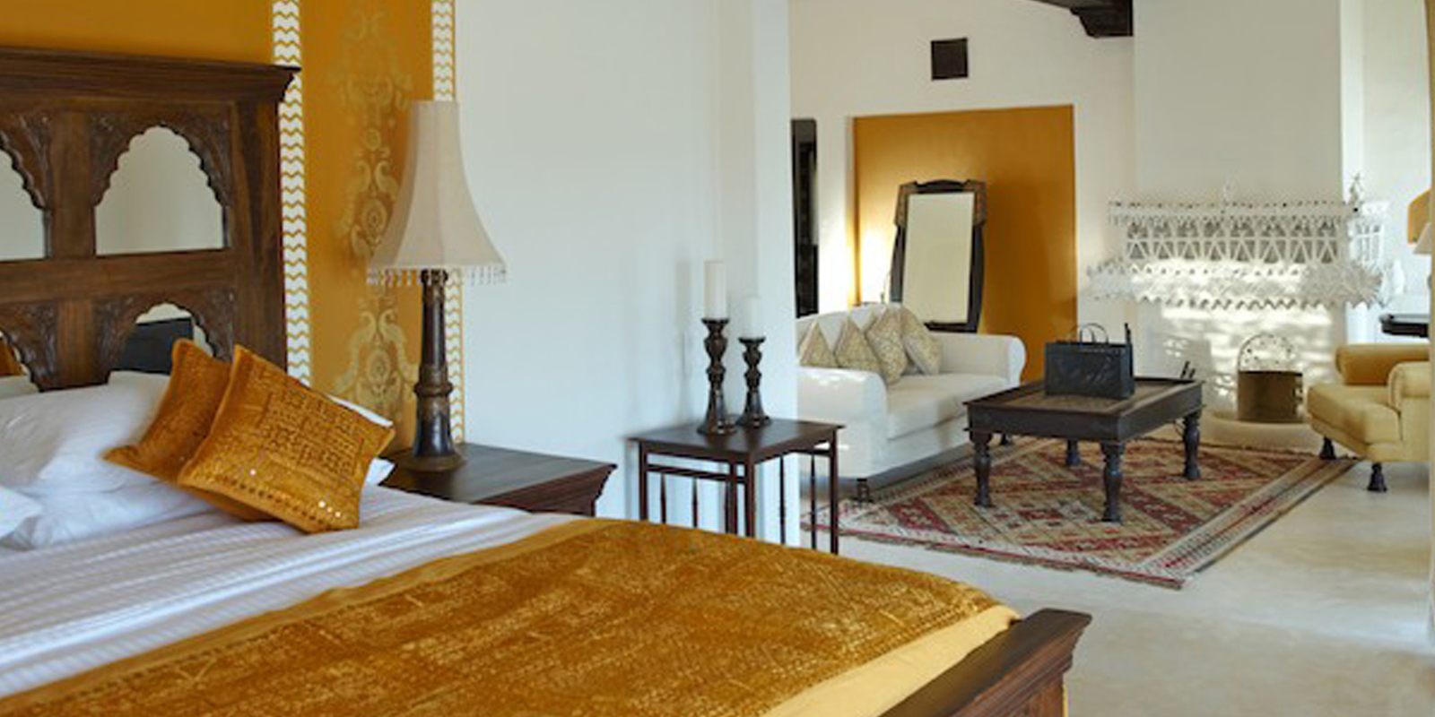 Mihirgarh-Hotel-banner4.png