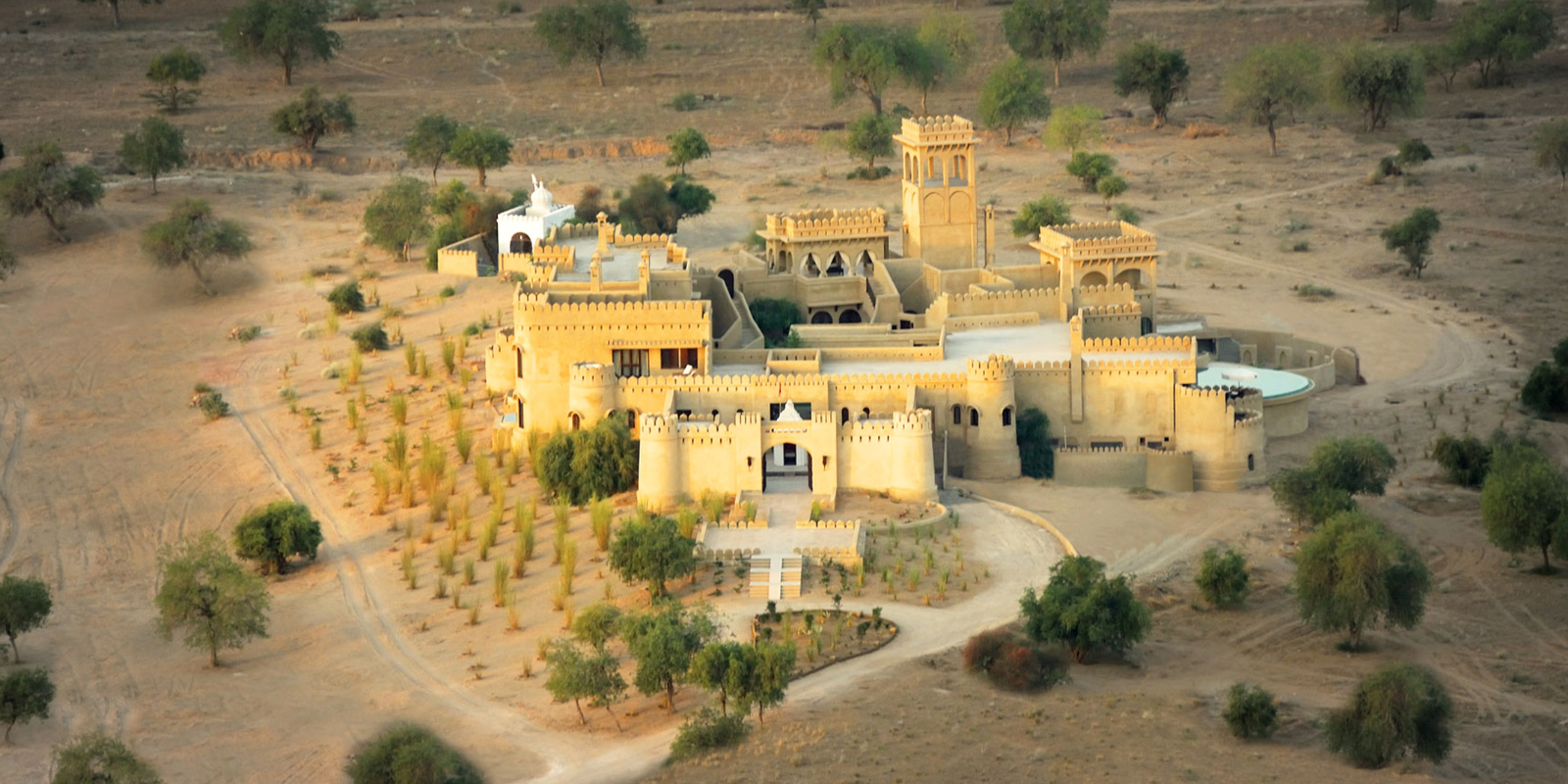 Mihirgarh-Hotel-banner5.png