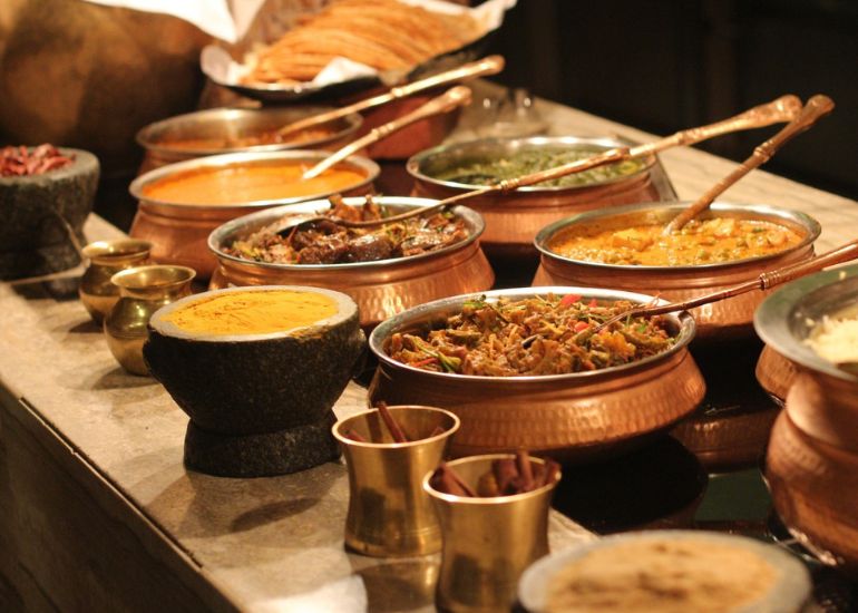 Mihirgarh-Hotel-food.jpg