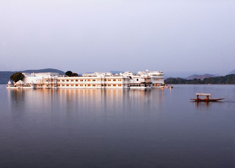 Taj-Lake-Palace-1.jpg