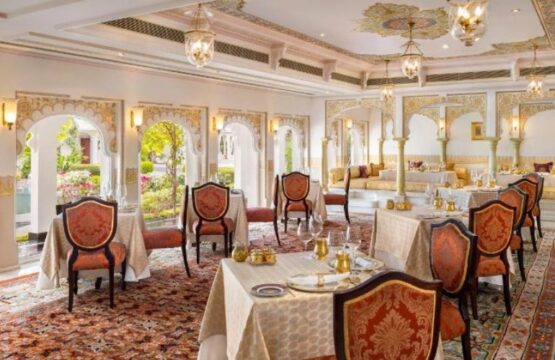 Taj-Lake-Palace-13.jpg