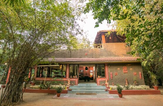 bandhavgarh-jungle-lodge2-3-555x360.jpg