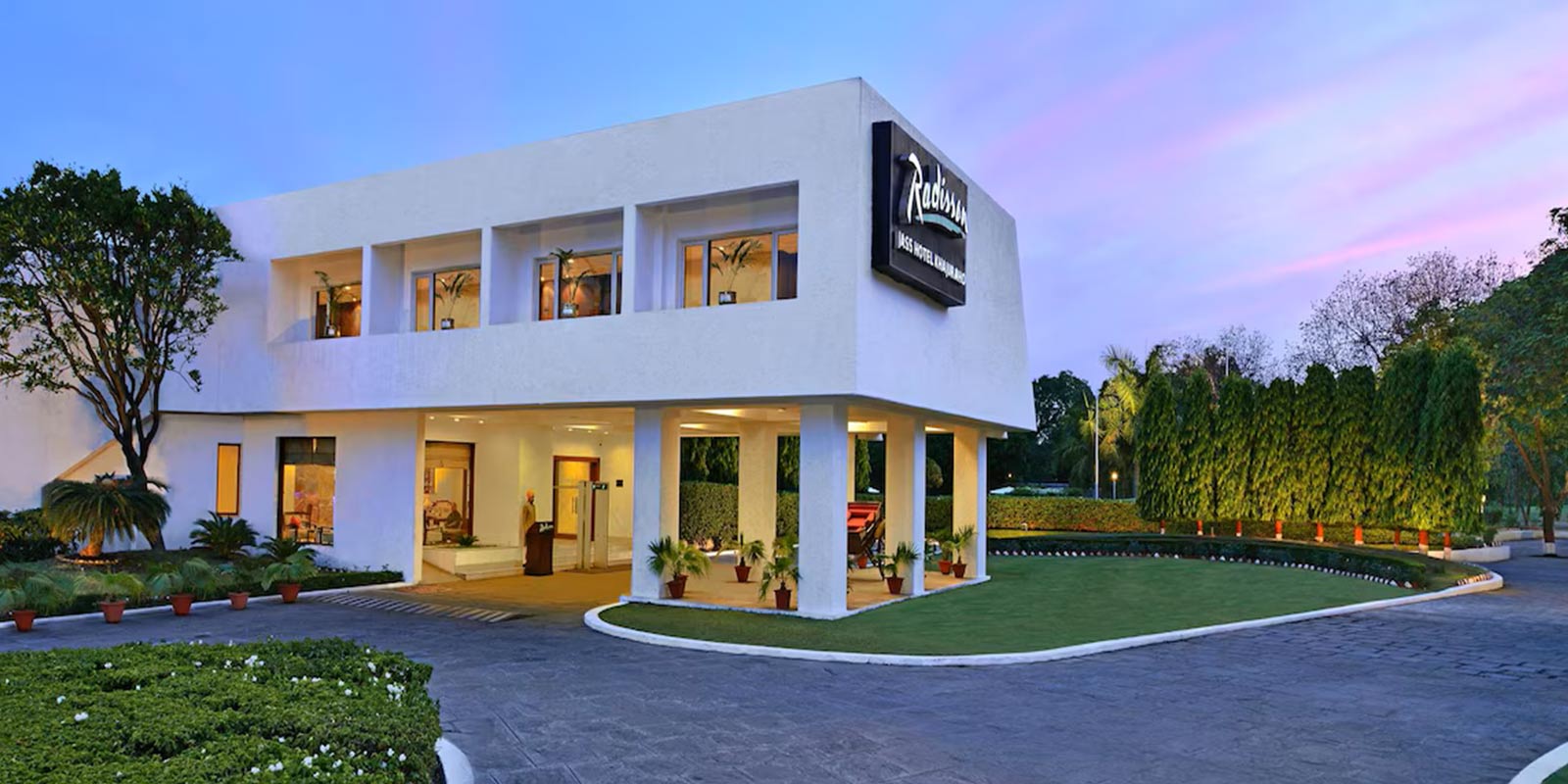 radisson-jass-khajuraho1.jpg