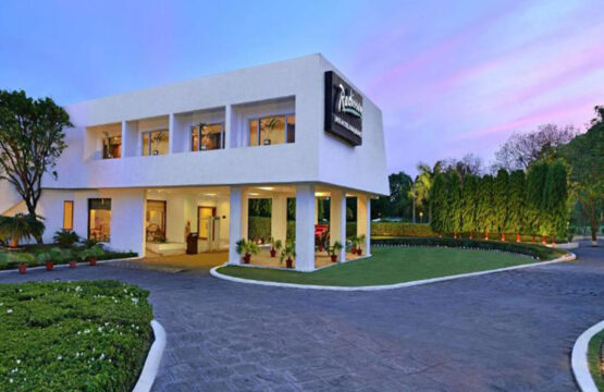 radisson-jass-khajuraho2-4-555x360.jpg