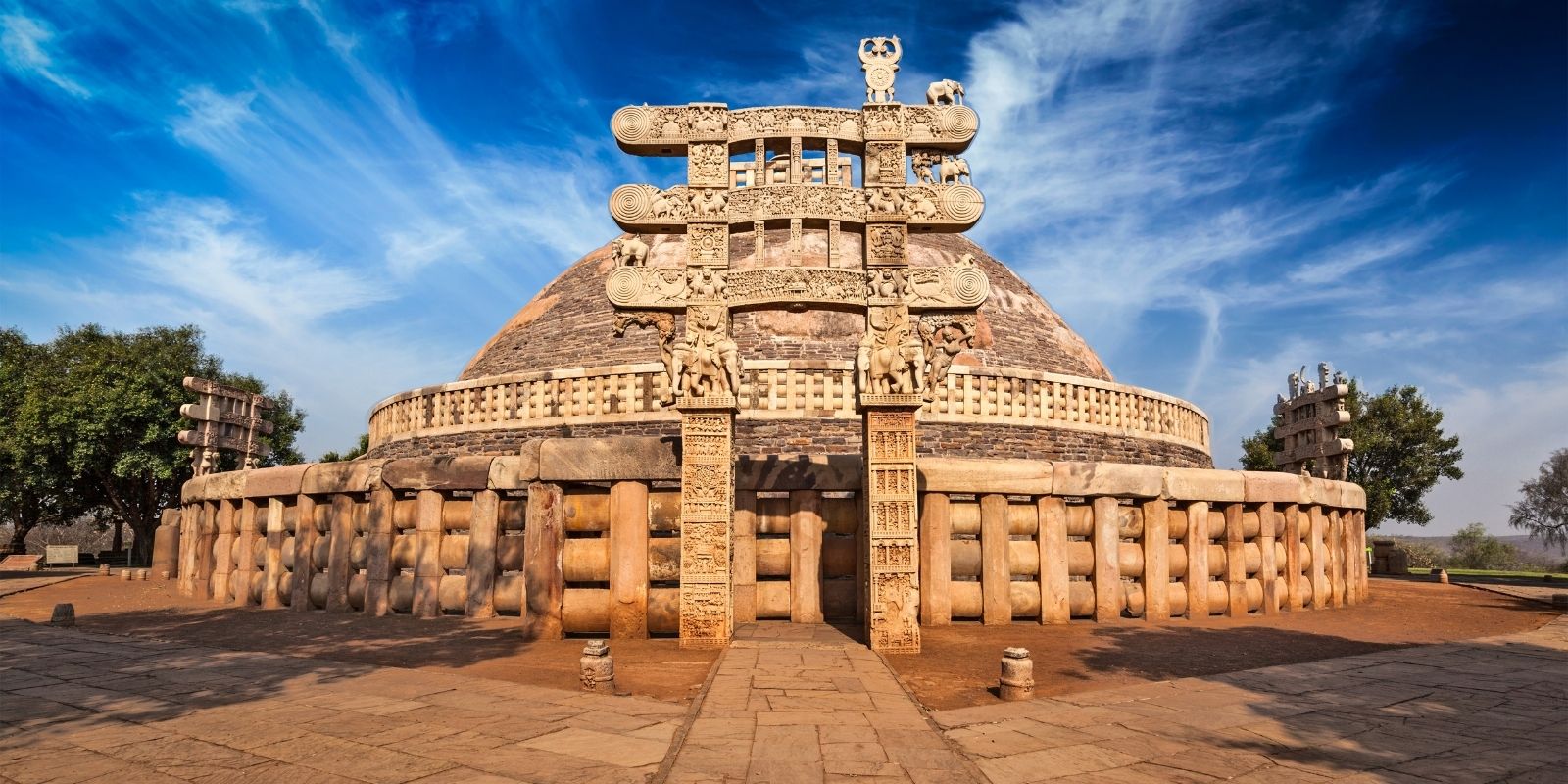 tailor-made-culture-heritage-wildlife-tours-across-india8.jpg