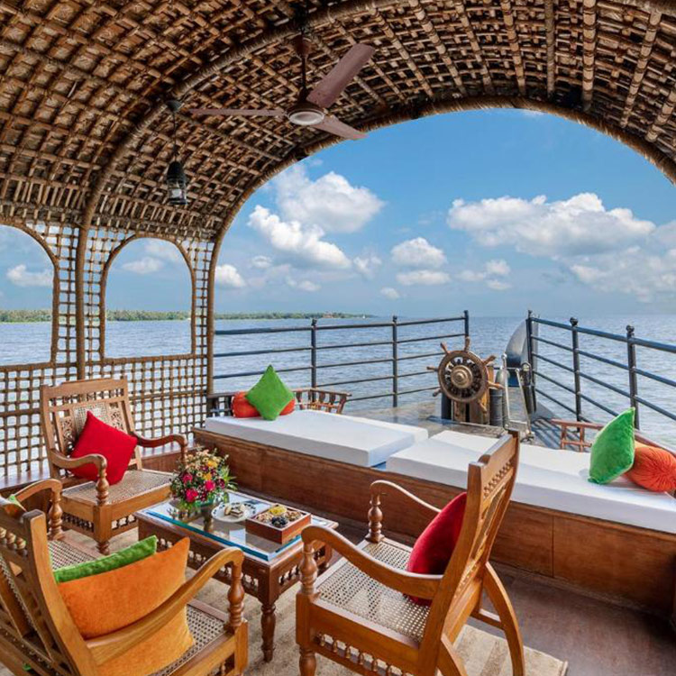 Kumarakom Lake Resort Houseboats