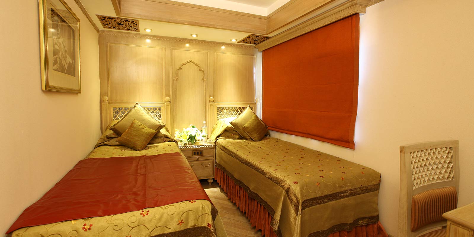 Indian-Maharaja-Express-%E2%80%93-Suites-Presidential-Suite3.jpg