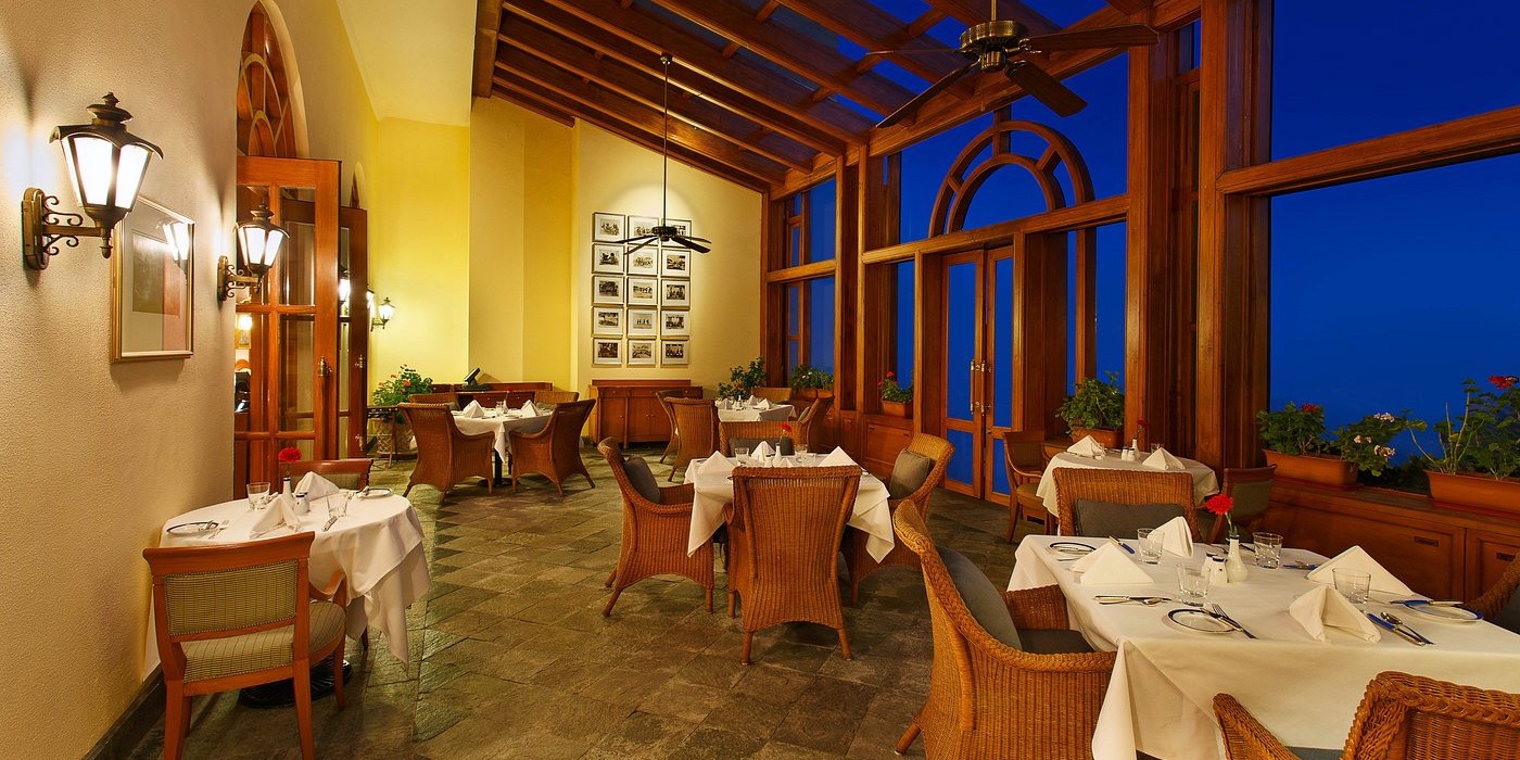 restaurant-at-the-oberoi.jpg