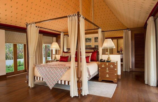 the-oberoi-sukhvilas-1.jpg