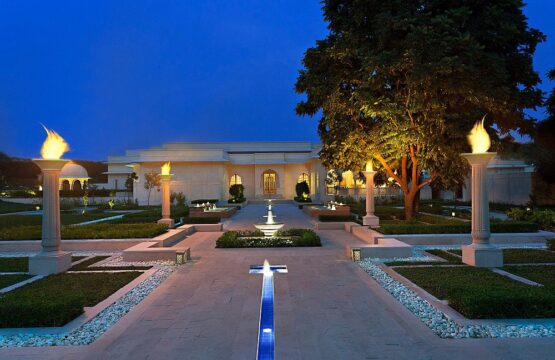 the-oberoi-sukhvilas-5.jpg