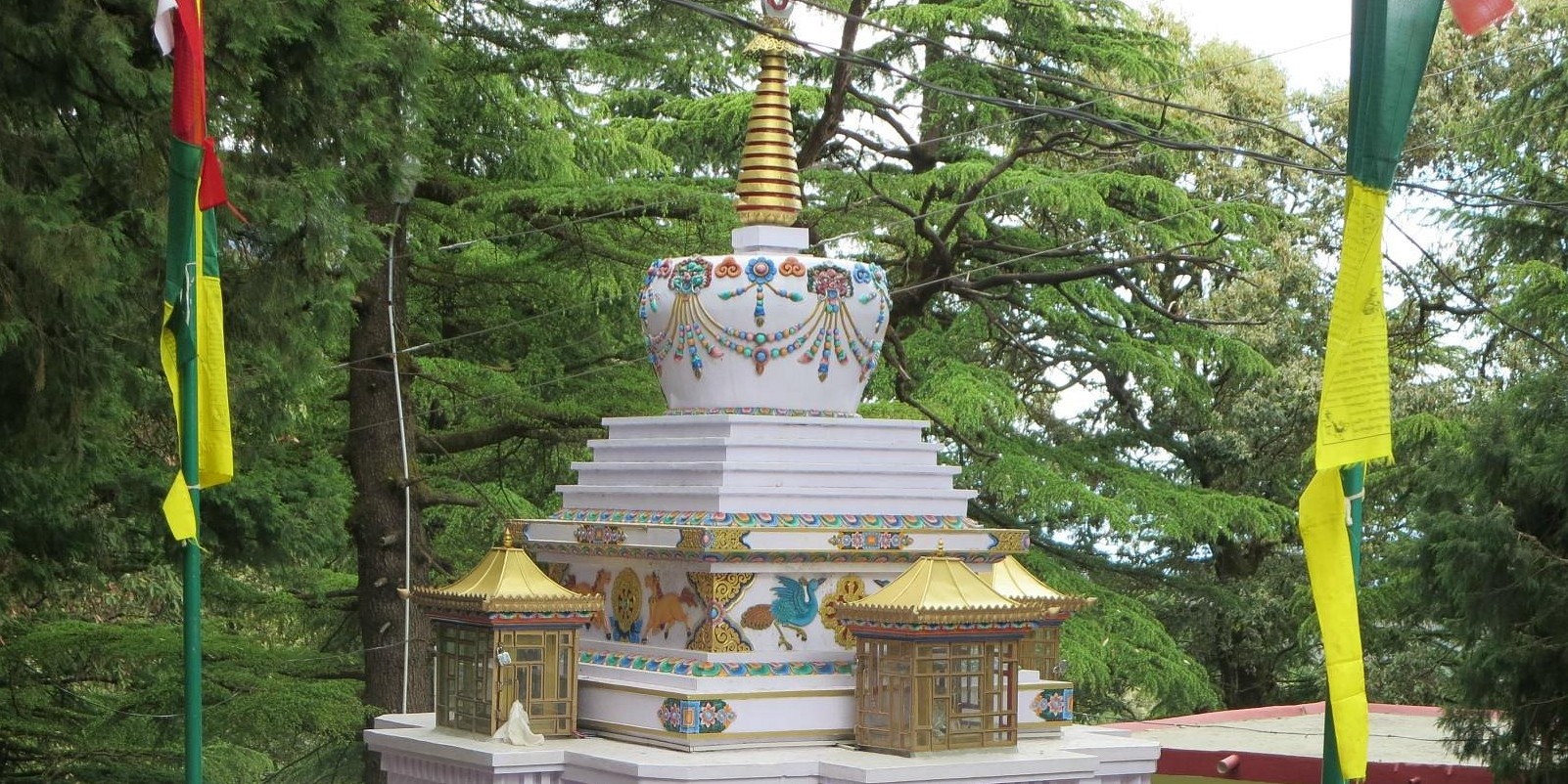 tushita-meditation-centre-2.jpg