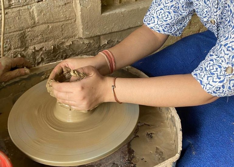 Andretta-%E2%80%94-Art-Pottery-and-Creative-Traditions.jpg