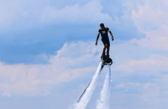 Fly-Boarding-Banner2-555x360.png