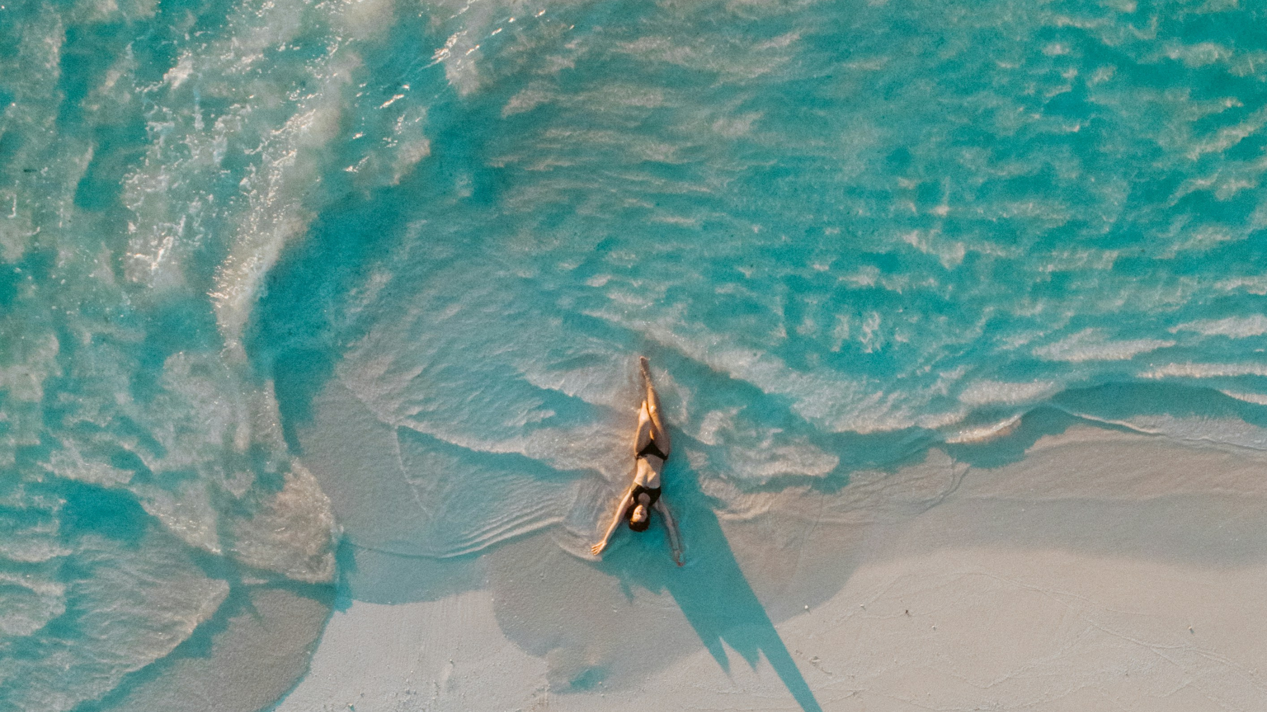 Surfing-in-Maldives-Banner-5.png