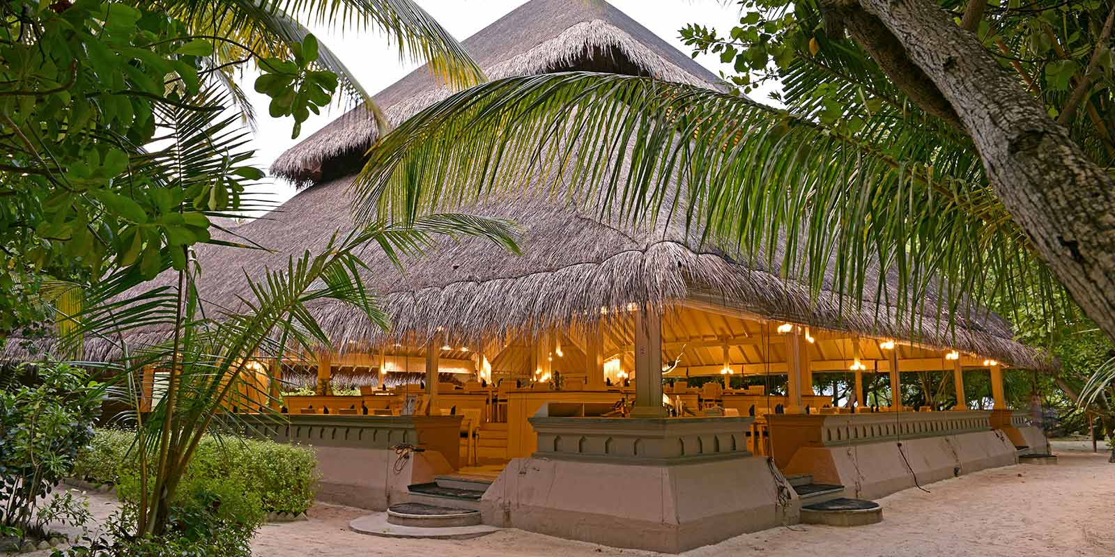 adaaran-club-rannalhi2.jpg