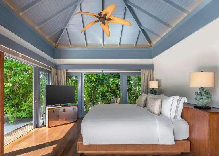 bedroom-with-outdoor-770x550.webp