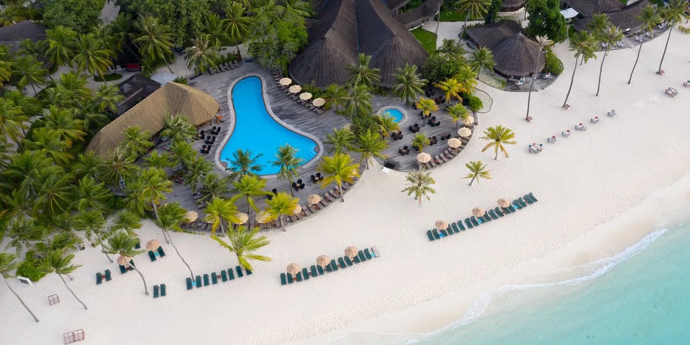 kuredu-island-resort-6.jpg