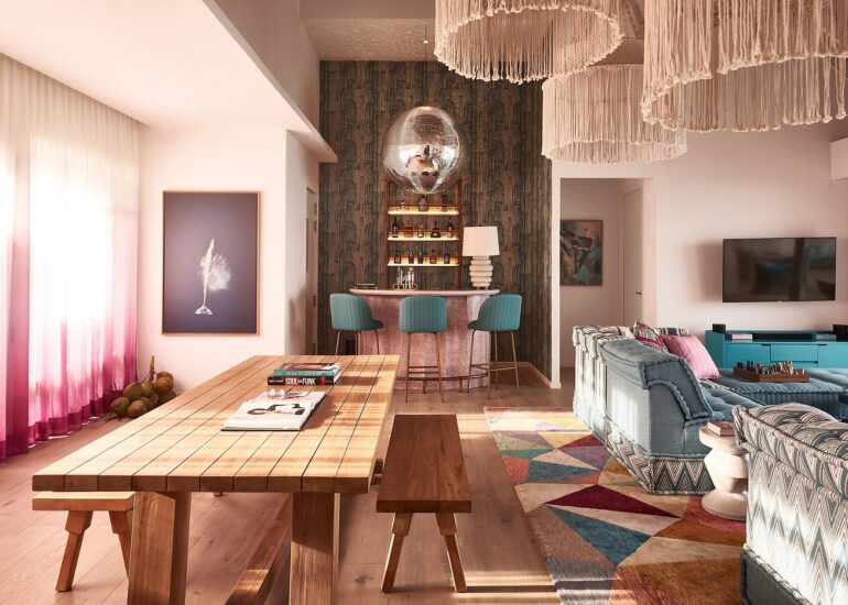 rockstar-villa-1-770x550.jpg