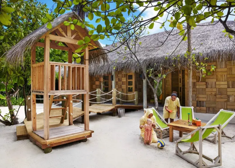 six-senses-laamu-1-770x550.webp