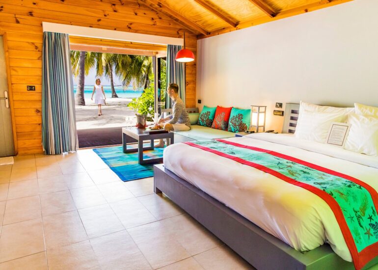 beach-villa-interior-770x550.jpg