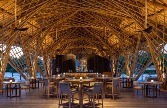 Banyan-Tree-Vabbinfaru-Maldives-2-3.jpg