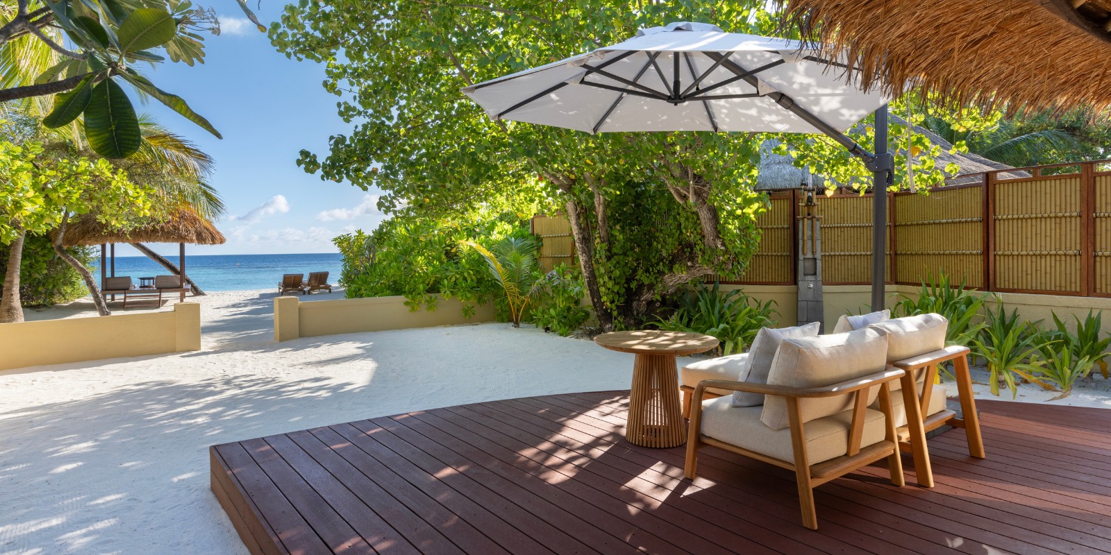Banyan-Tree-Vabbinfaru-Maldives-3.jpg
