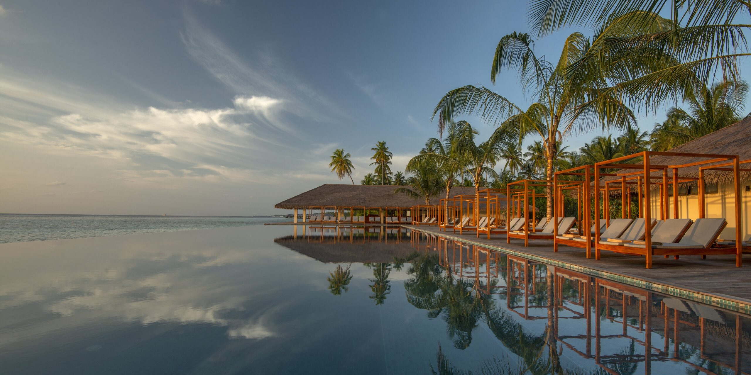 Beach-Club-Infinity-Pool-scaled.jpg