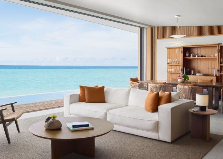 TheRitz-CarltonMaldivesFariIslands-TwoBedroomWaterVIlla-livingroom-770x550.jpg