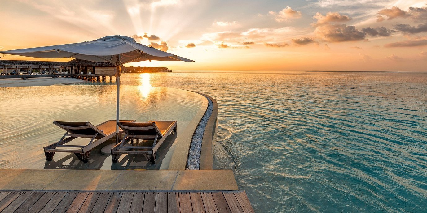 hurawalhi-island-resort-2.jpg