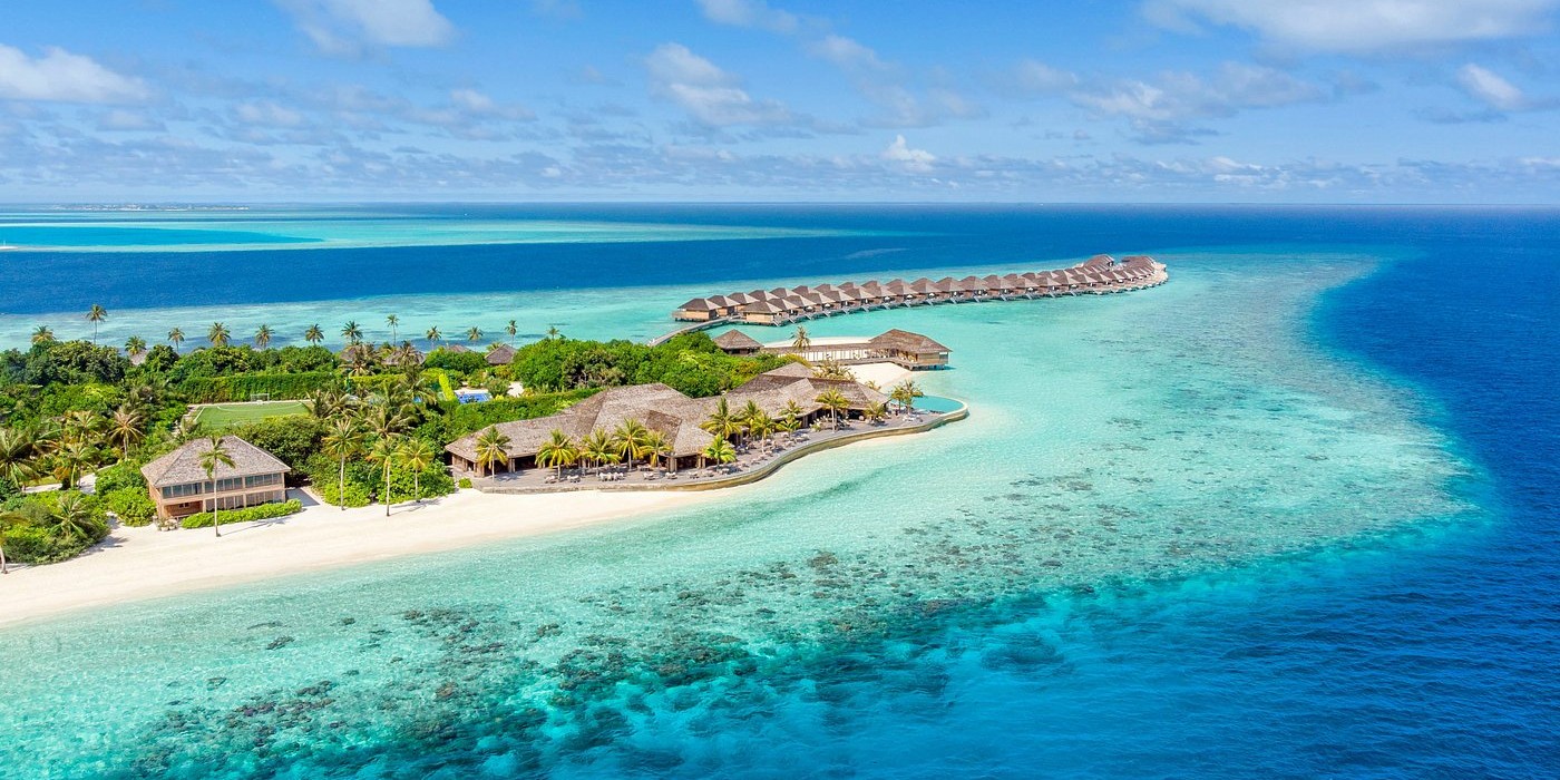 hurawalhi-island-resort.jpg
