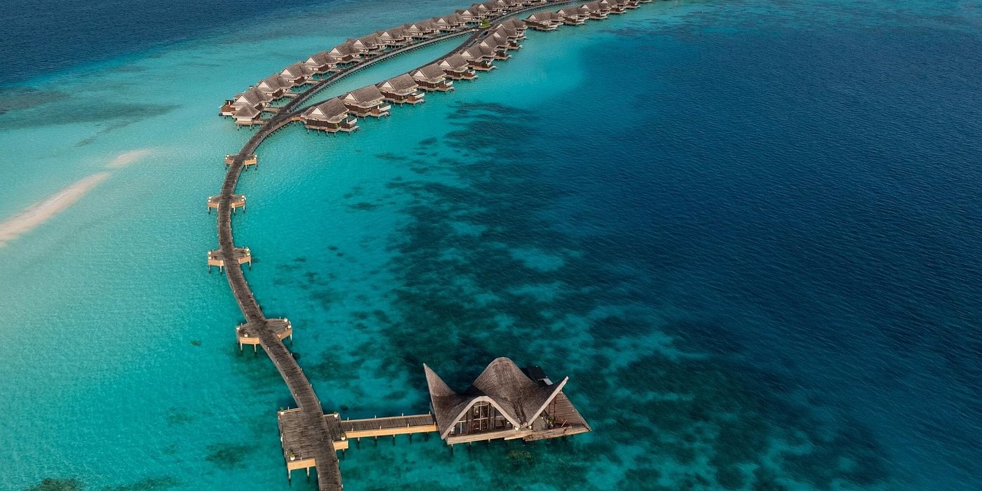 joali-maldives-water.jpg