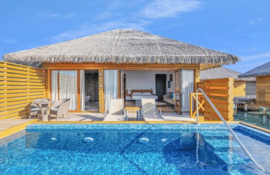 lagoon-suite-pool-555x360.jpg