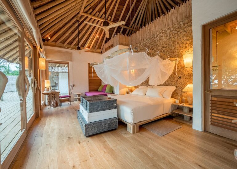 soneva-fushi-sunset-reserve-770x550.jpg