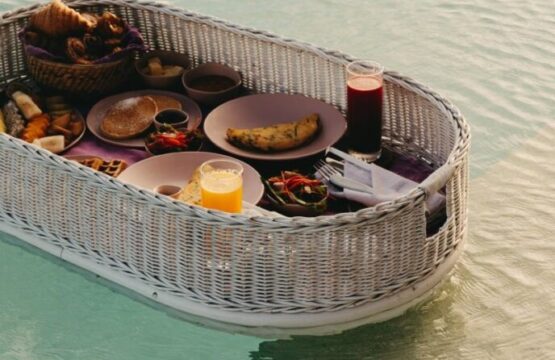 Soneva-Jani-Dining-Floating-Breakfast-3-Medium-688x1024-1.jpg