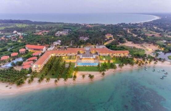 amaya-beach-surr13.jpg